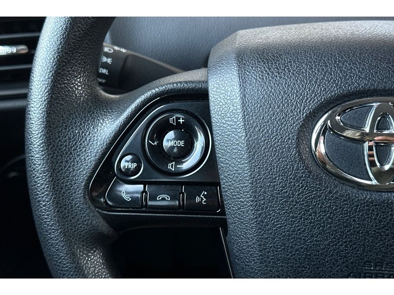 Toyota Prius Vehicle Full-screen Gallery Image 26