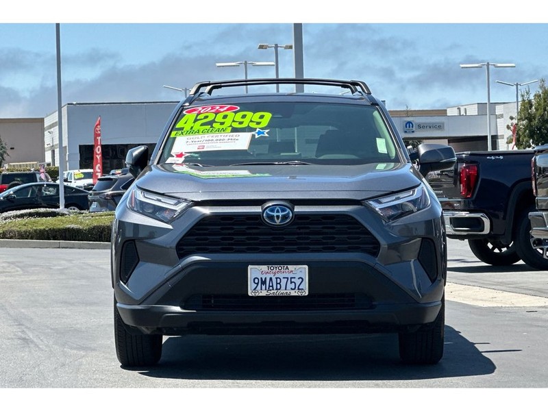 Toyota RAV4 Hybrid Vehicle Full-screen Gallery Image 09
