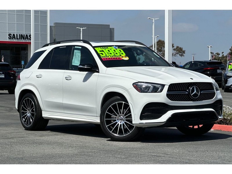 Mercedes-Benz GLE SUV Vehicle Full-screen Gallery Image 02