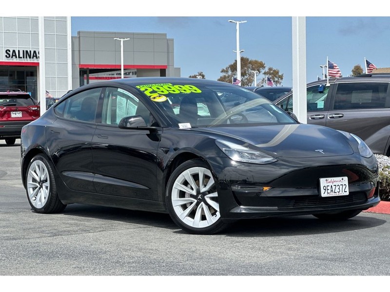 Tesla Model 3 Vehicle Full-screen Gallery Image 02