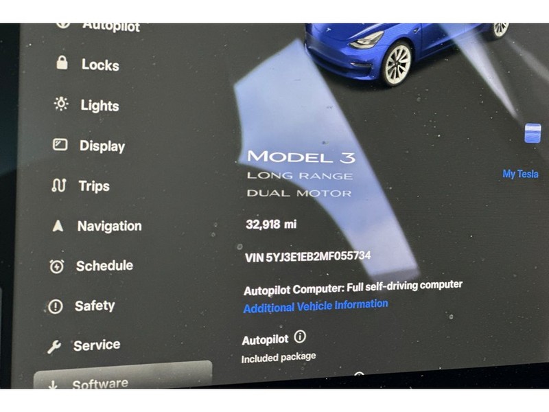 Tesla Model 3 Vehicle Full-screen Gallery Image 29
