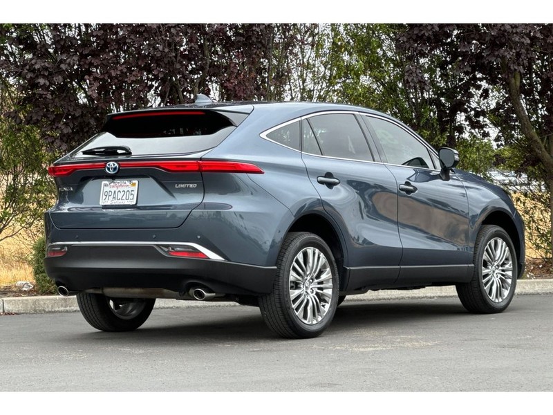 Toyota Venza Vehicle Full-screen Gallery Image 04