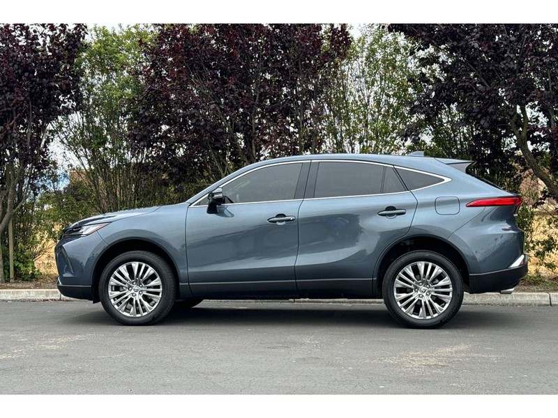 Toyota Venza Vehicle Full-screen Gallery Image 07