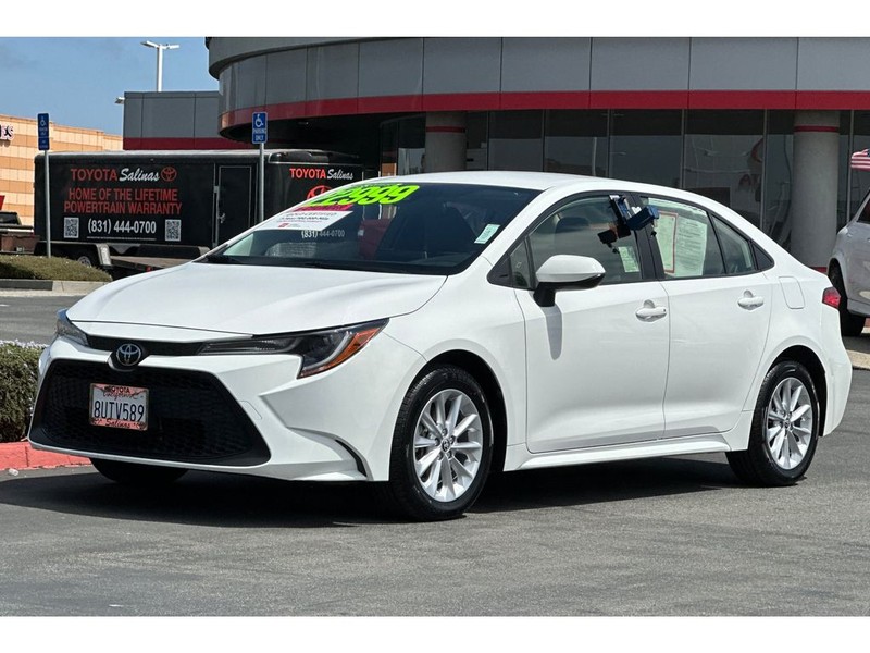 Toyota Corolla Vehicle Full-screen Gallery Image 08