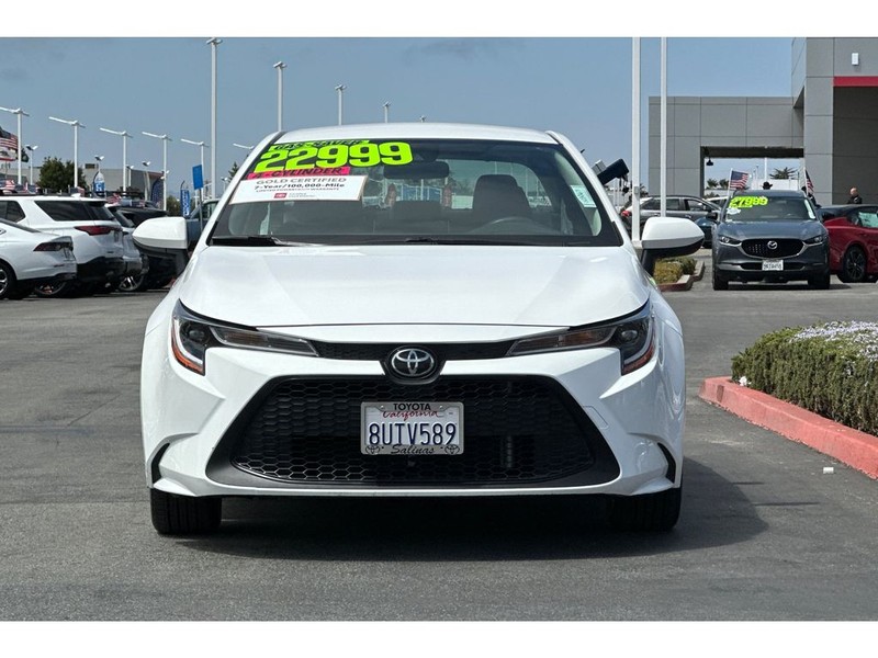 Toyota Corolla Vehicle Full-screen Gallery Image 09