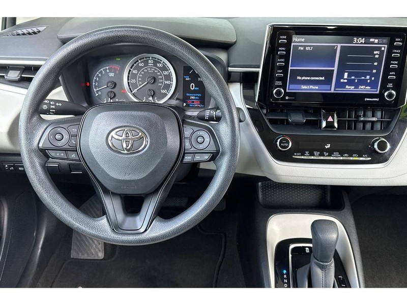 Toyota Corolla Vehicle Full-screen Gallery Image 15