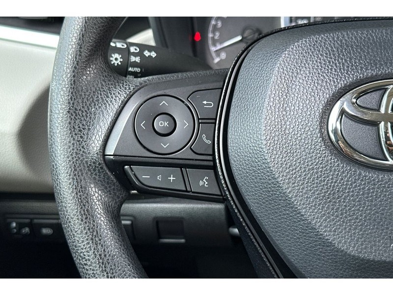 Toyota Corolla Vehicle Full-screen Gallery Image 25