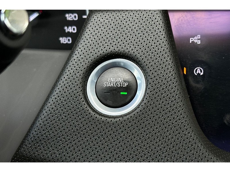 Cadillac CT6 Vehicle Full-screen Gallery Image 26
