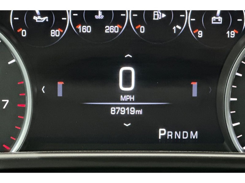 Cadillac CT6 Vehicle Full-screen Gallery Image 31