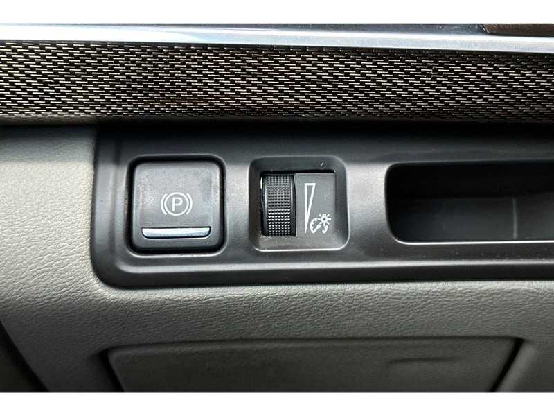 Cadillac CT6 Vehicle Full-screen Gallery Image 32