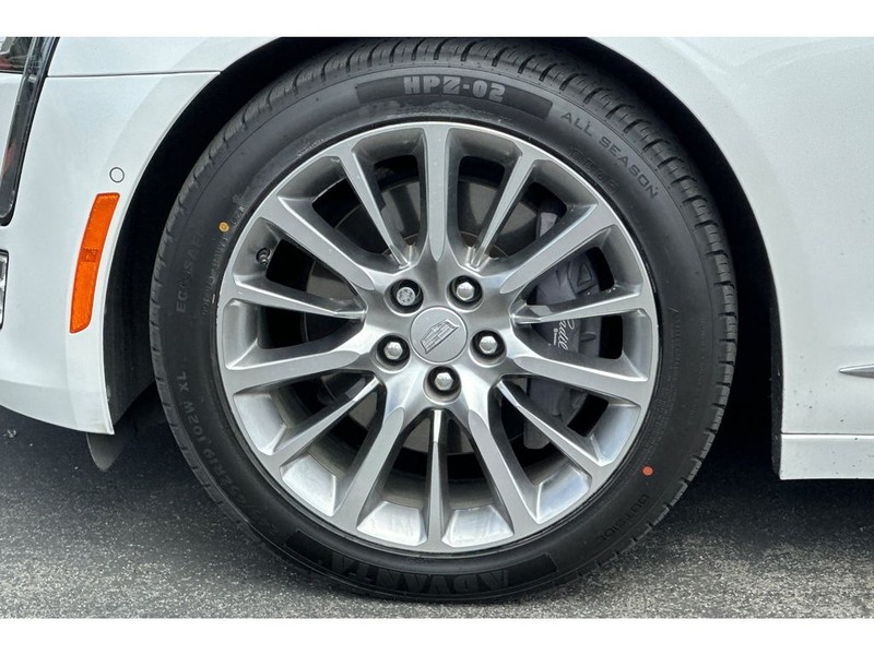 Cadillac CT6 Vehicle Full-screen Gallery Image 33