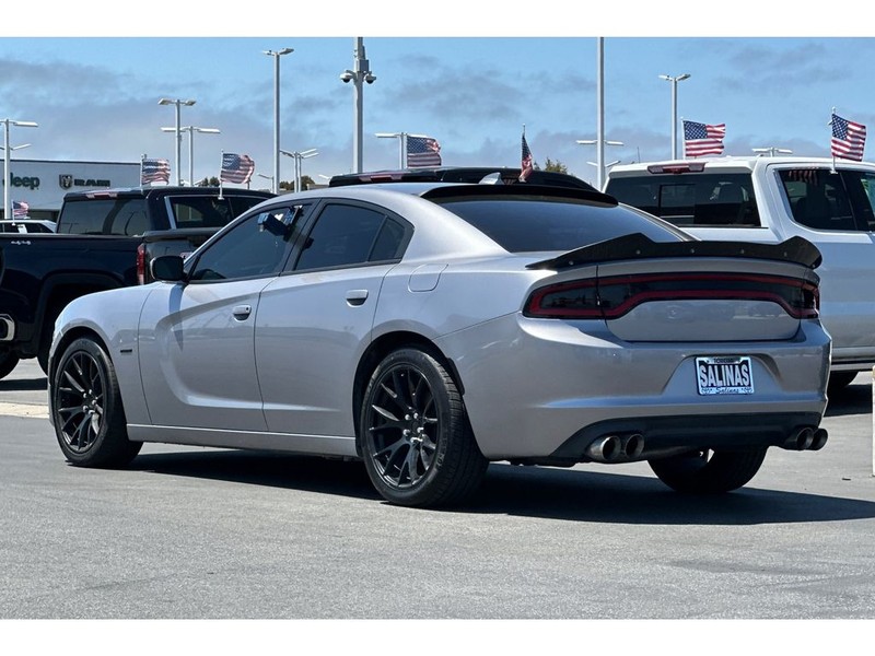 Dodge Charger Vehicle Full-screen Gallery Image 06