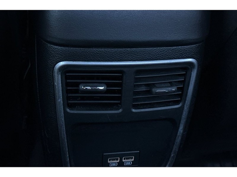 Dodge Charger Vehicle Full-screen Gallery Image 14
