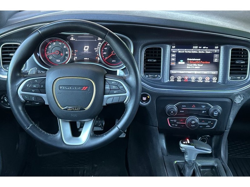 Dodge Charger Vehicle Full-screen Gallery Image 16