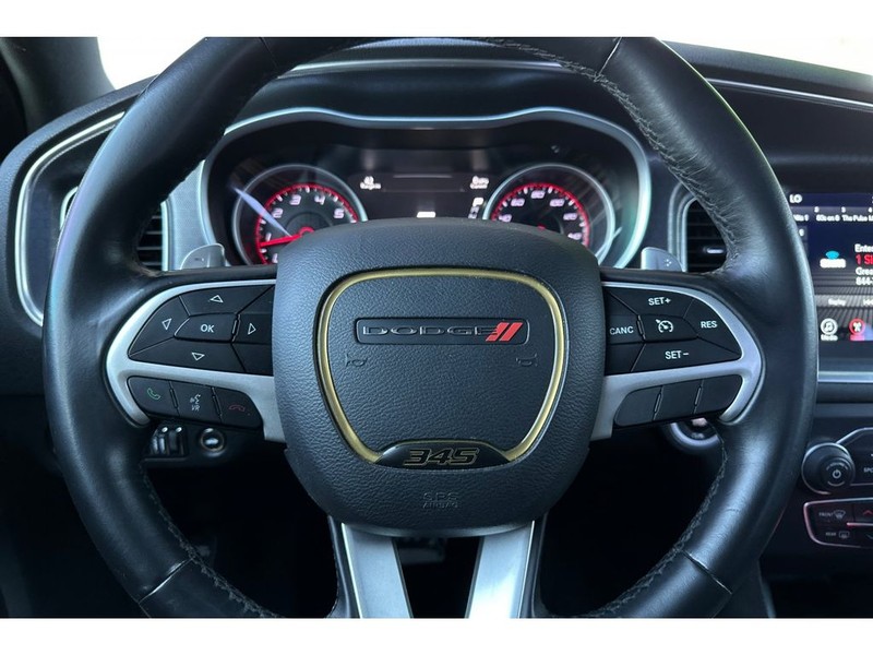 Dodge Charger Vehicle Full-screen Gallery Image 24