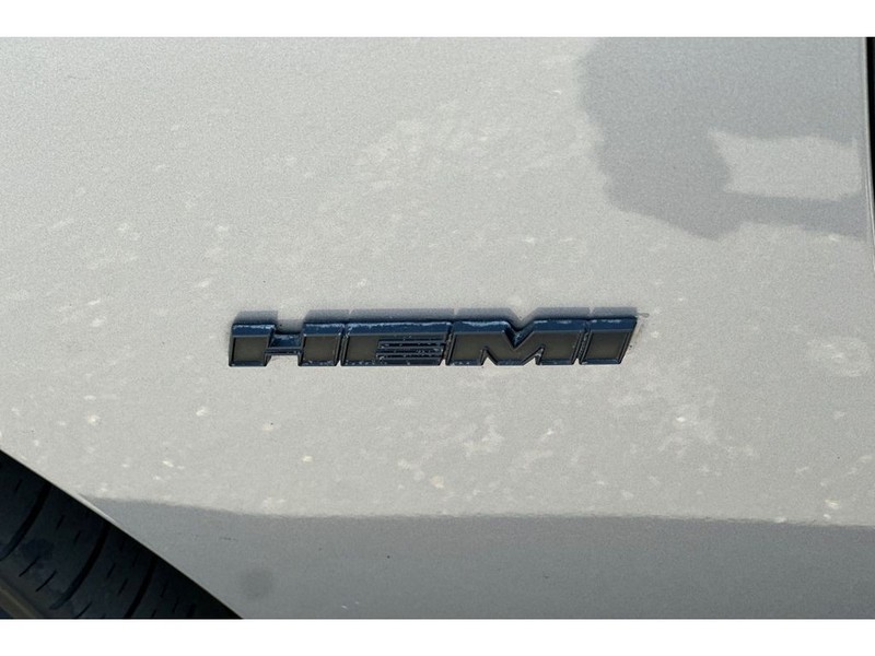 Dodge Charger Vehicle Full-screen Gallery Image 31