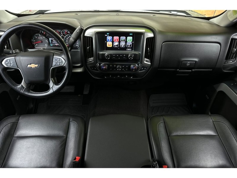 Chevrolet Silverado Vehicle Full-screen Gallery Image 14