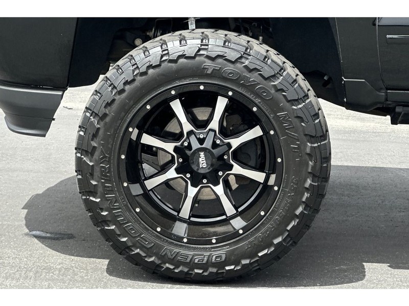 Chevrolet Silverado Vehicle Full-screen Gallery Image 31