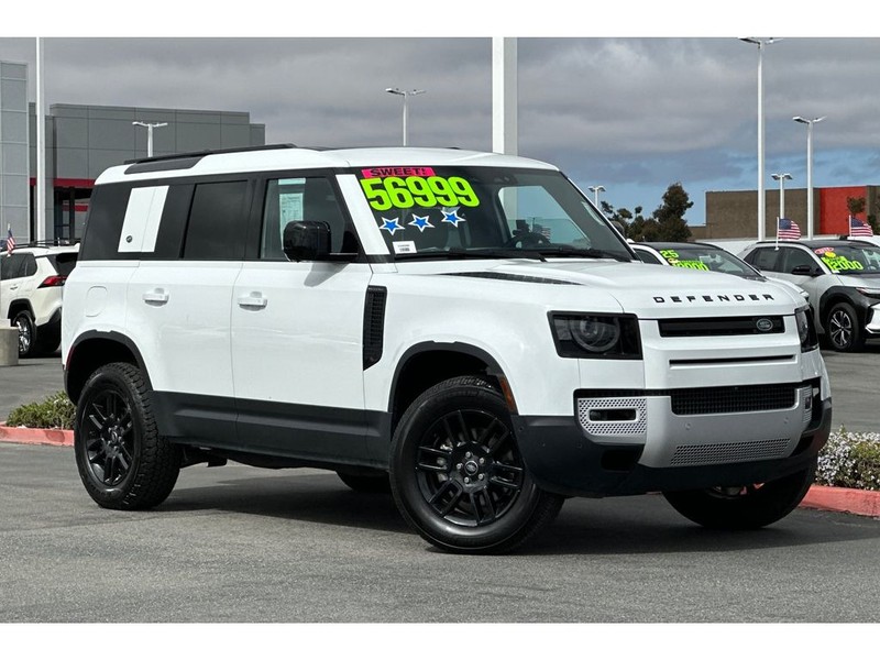 Land Rover Defender 110 Vehicle Full-screen Gallery Image 02