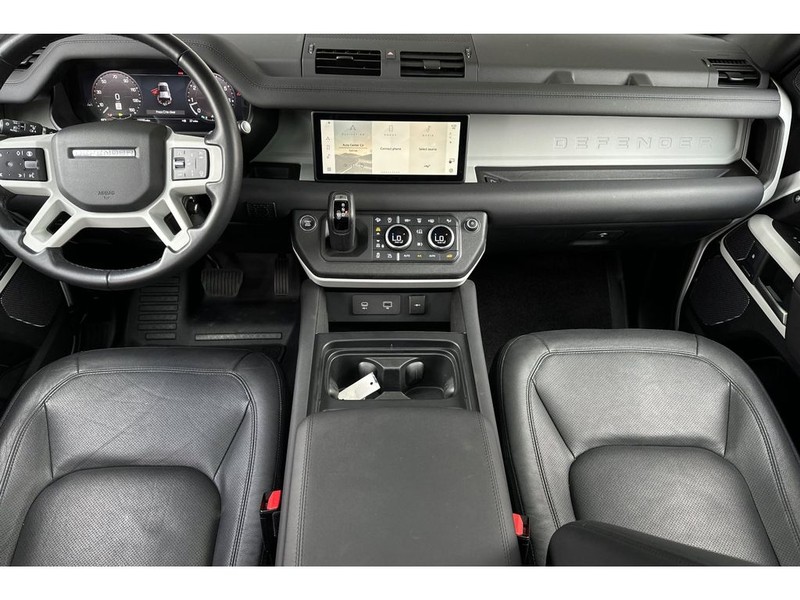 Land Rover Defender 110 Vehicle Full-screen Gallery Image 15