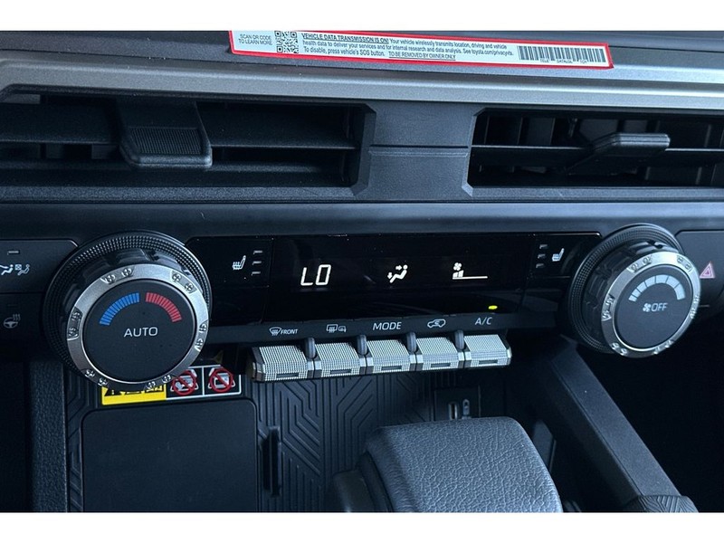 Toyota 4Runner Vehicle Full-screen Gallery Image 23