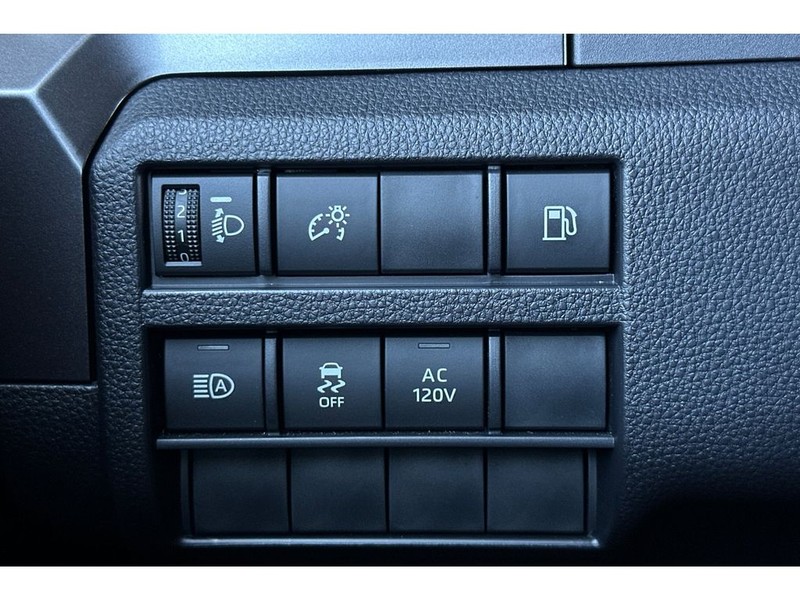 Toyota 4Runner Vehicle Full-screen Gallery Image 31