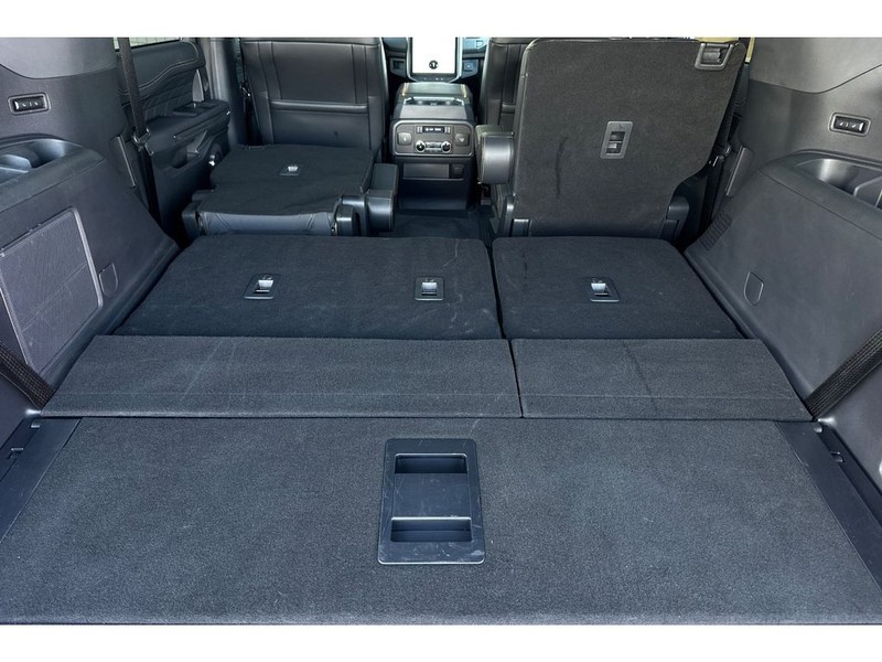 Ford Expedition Vehicle Full-screen Gallery Image 18