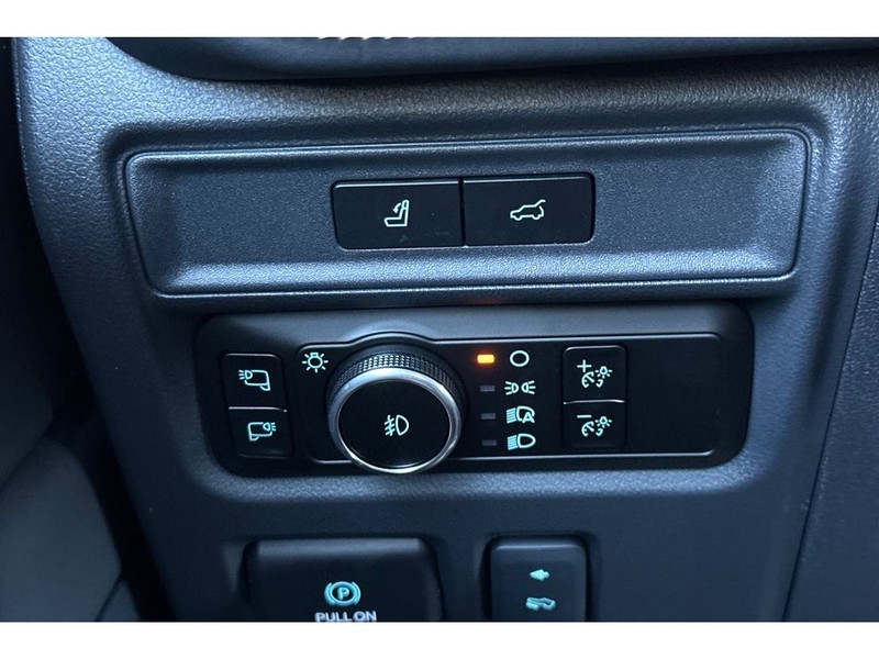 Ford Expedition Vehicle Full-screen Gallery Image 34