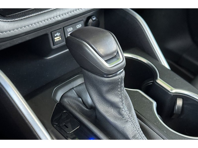 Toyota Highlander Vehicle Full-screen Gallery Image 25