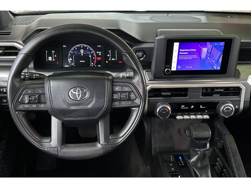 Toyota Tacoma Vehicle Full-screen Gallery Image 15
