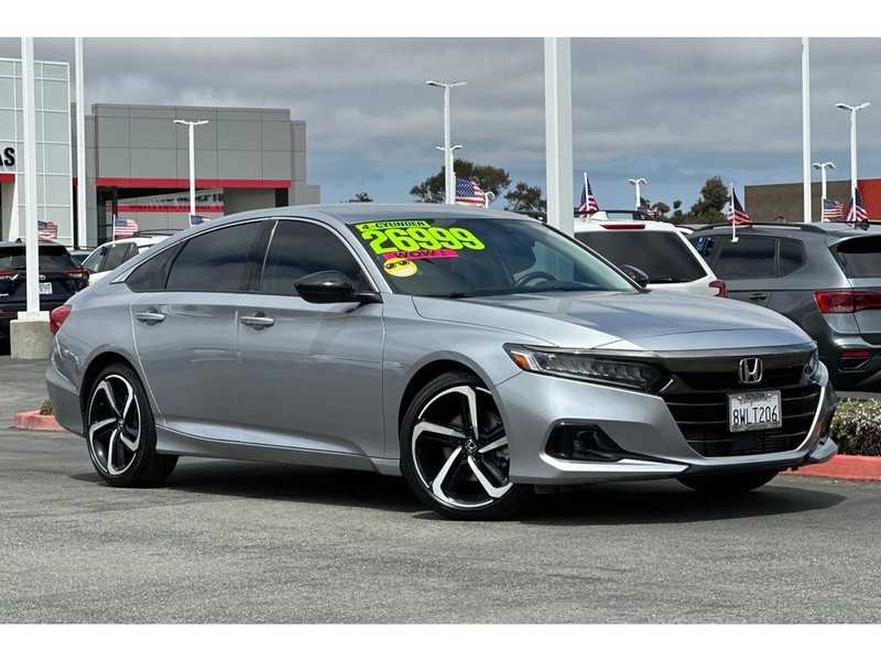 Honda Accord Vehicle Full-screen Gallery Image 02