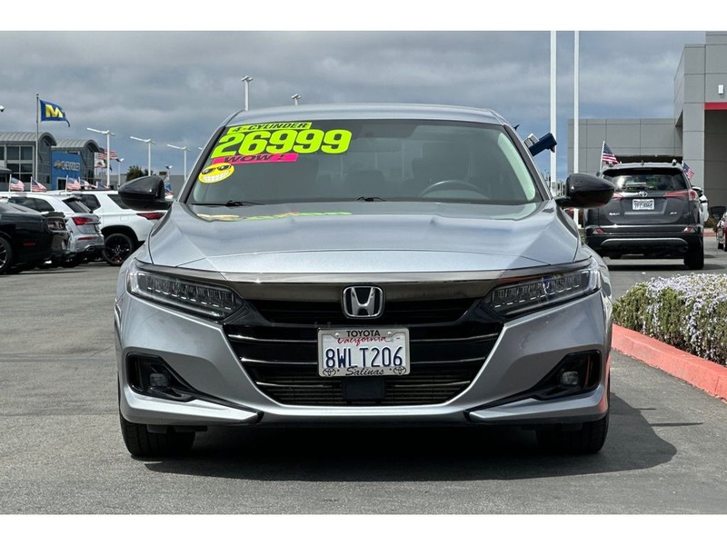 Honda Accord Vehicle Full-screen Gallery Image 09