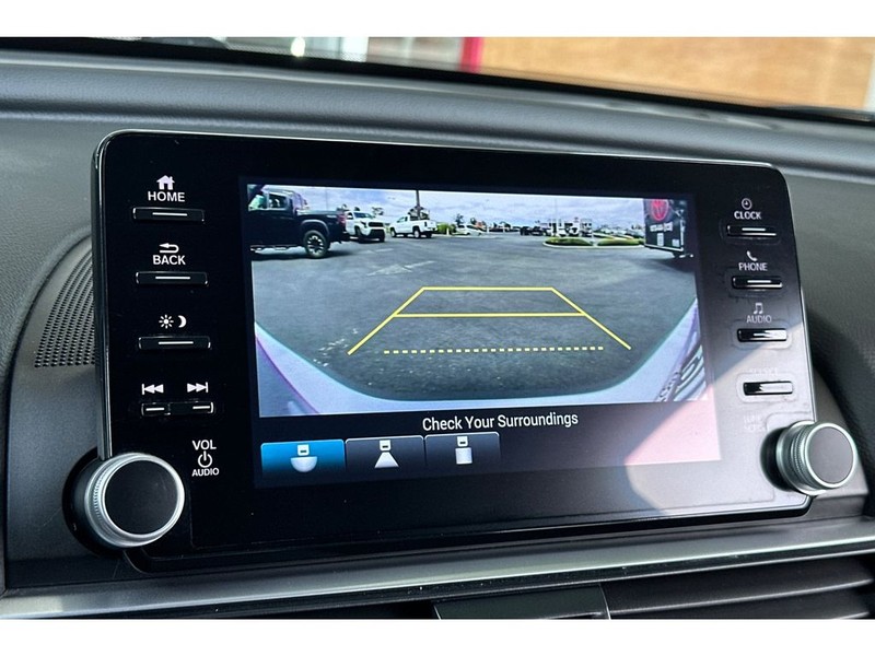 Honda Accord Vehicle Full-screen Gallery Image 20