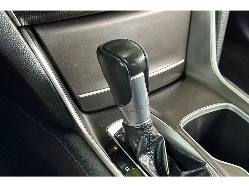 Honda Accord Vehicle Full-screen Gallery Image 22