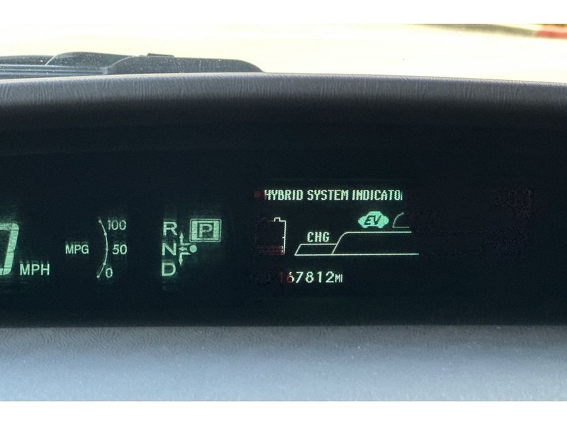 Toyota Prius Vehicle Full-screen Gallery Image 30