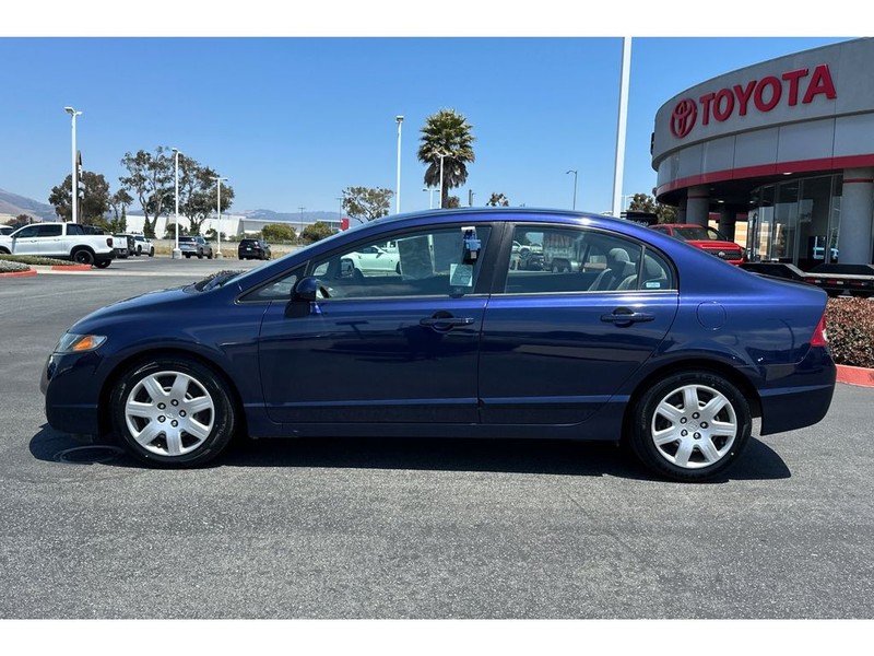 Honda Civic Vehicle Full-screen Gallery Image 07