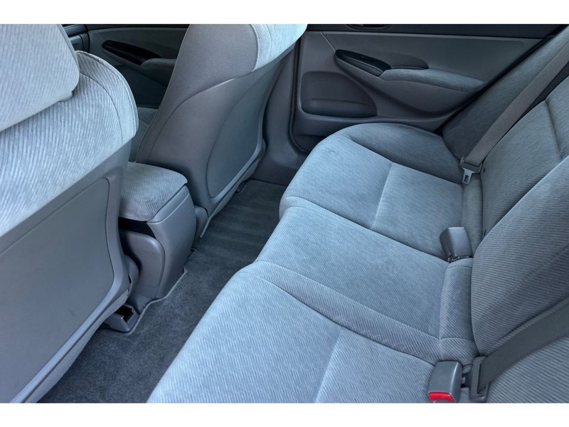 Honda Civic Vehicle Full-screen Gallery Image 13