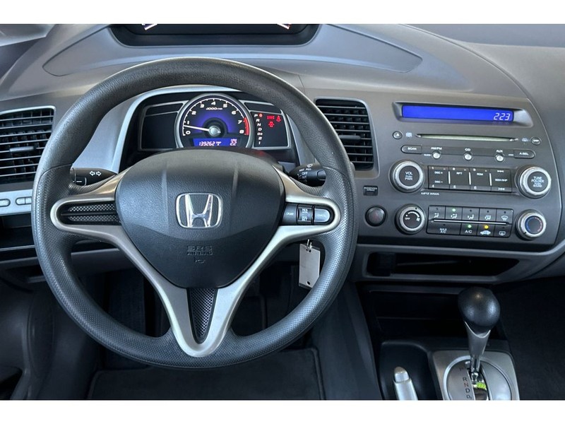 Honda Civic Vehicle Full-screen Gallery Image 15