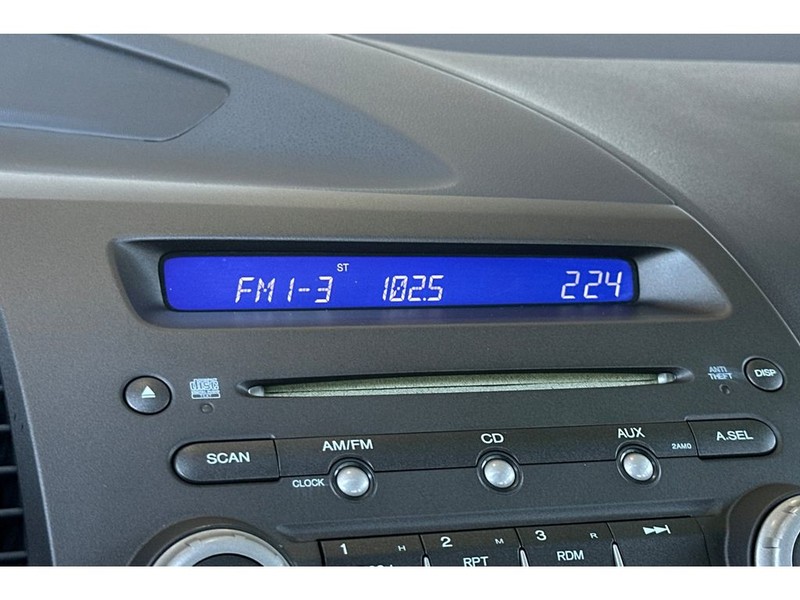 Honda Civic Vehicle Full-screen Gallery Image 19
