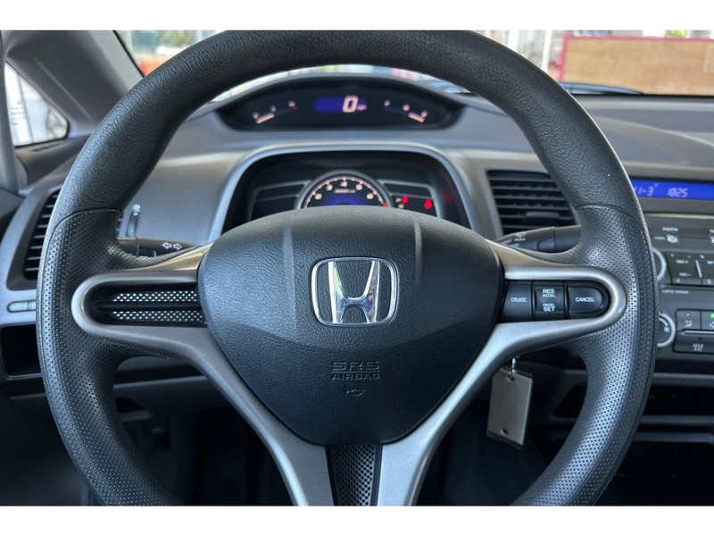 Honda Civic Vehicle Full-screen Gallery Image 22