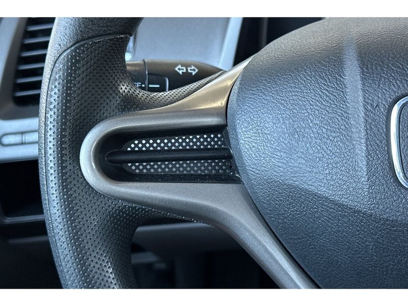 Honda Civic Vehicle Full-screen Gallery Image 23