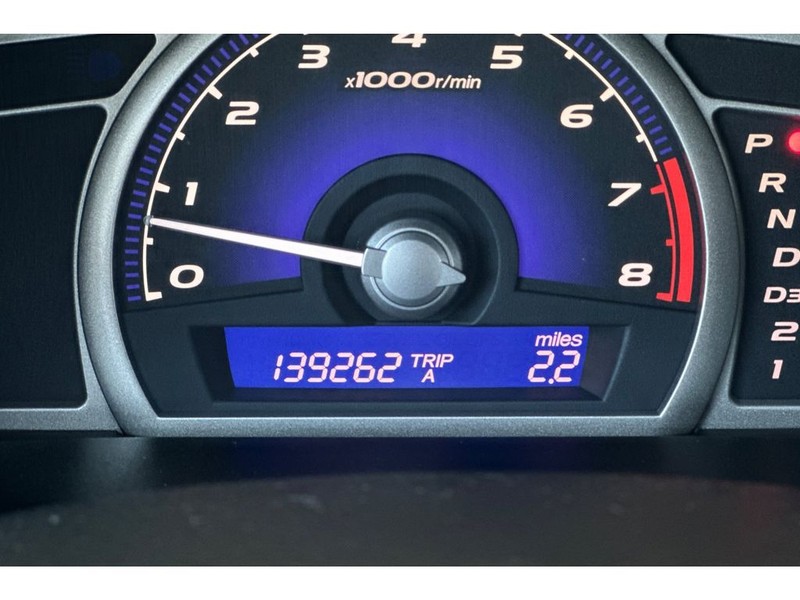 Honda Civic Vehicle Full-screen Gallery Image 26
