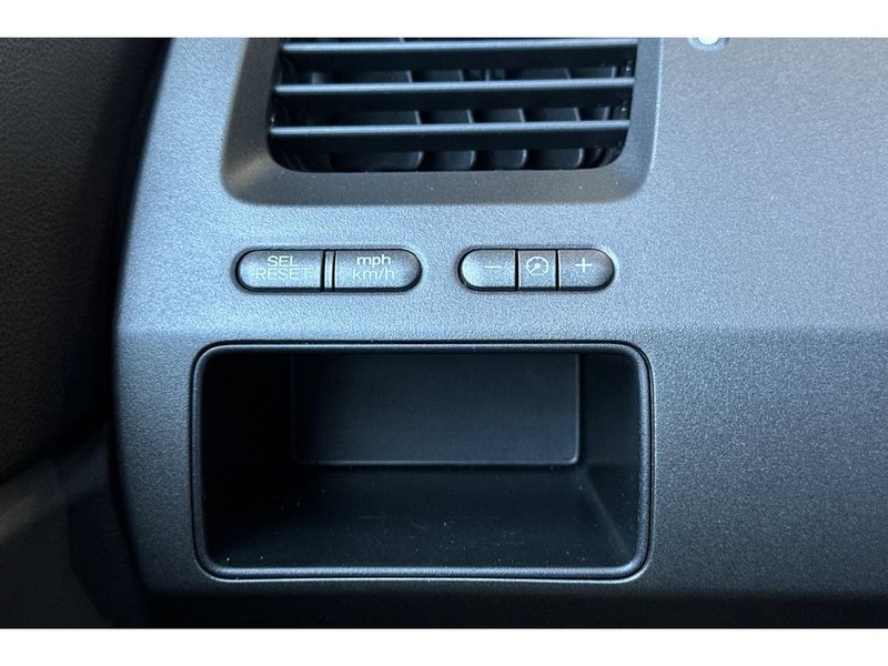 Honda Civic Vehicle Full-screen Gallery Image 27