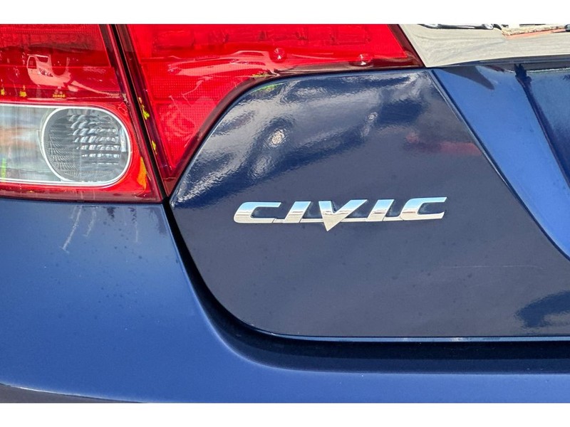 Honda Civic Vehicle Full-screen Gallery Image 29