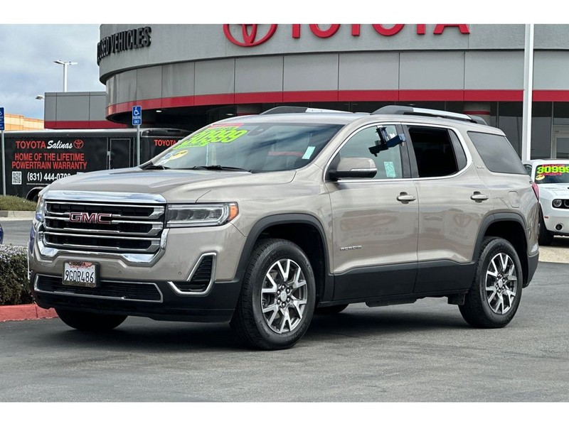 GMC Acadia Vehicle Full-screen Gallery Image 08