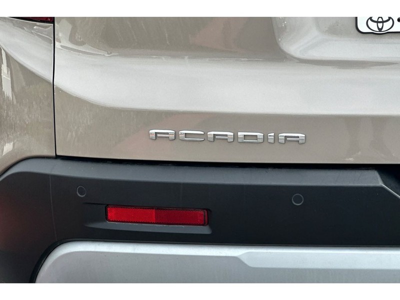 GMC Acadia Vehicle Full-screen Gallery Image 35