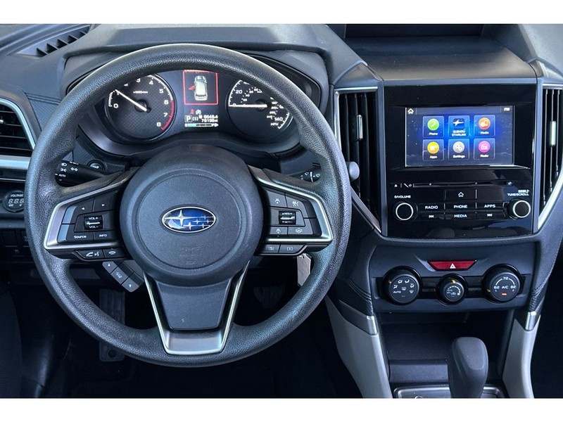 Subaru Forester Vehicle Full-screen Gallery Image 15