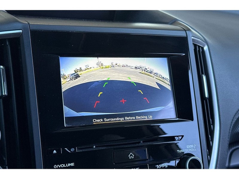 Subaru Forester Vehicle Full-screen Gallery Image 21