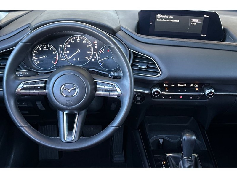 Mazda CX-30 Vehicle Full-screen Gallery Image 16
