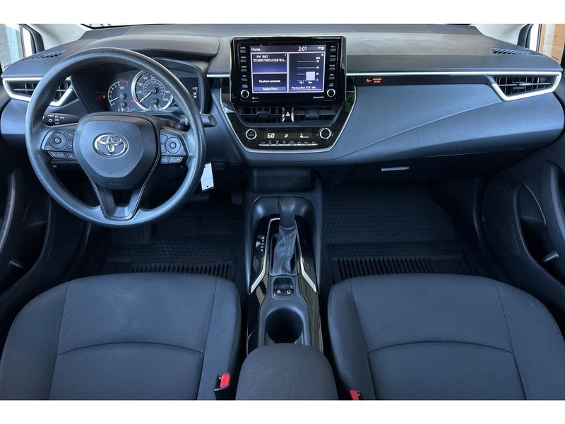 Toyota Corolla Vehicle Full-screen Gallery Image 14